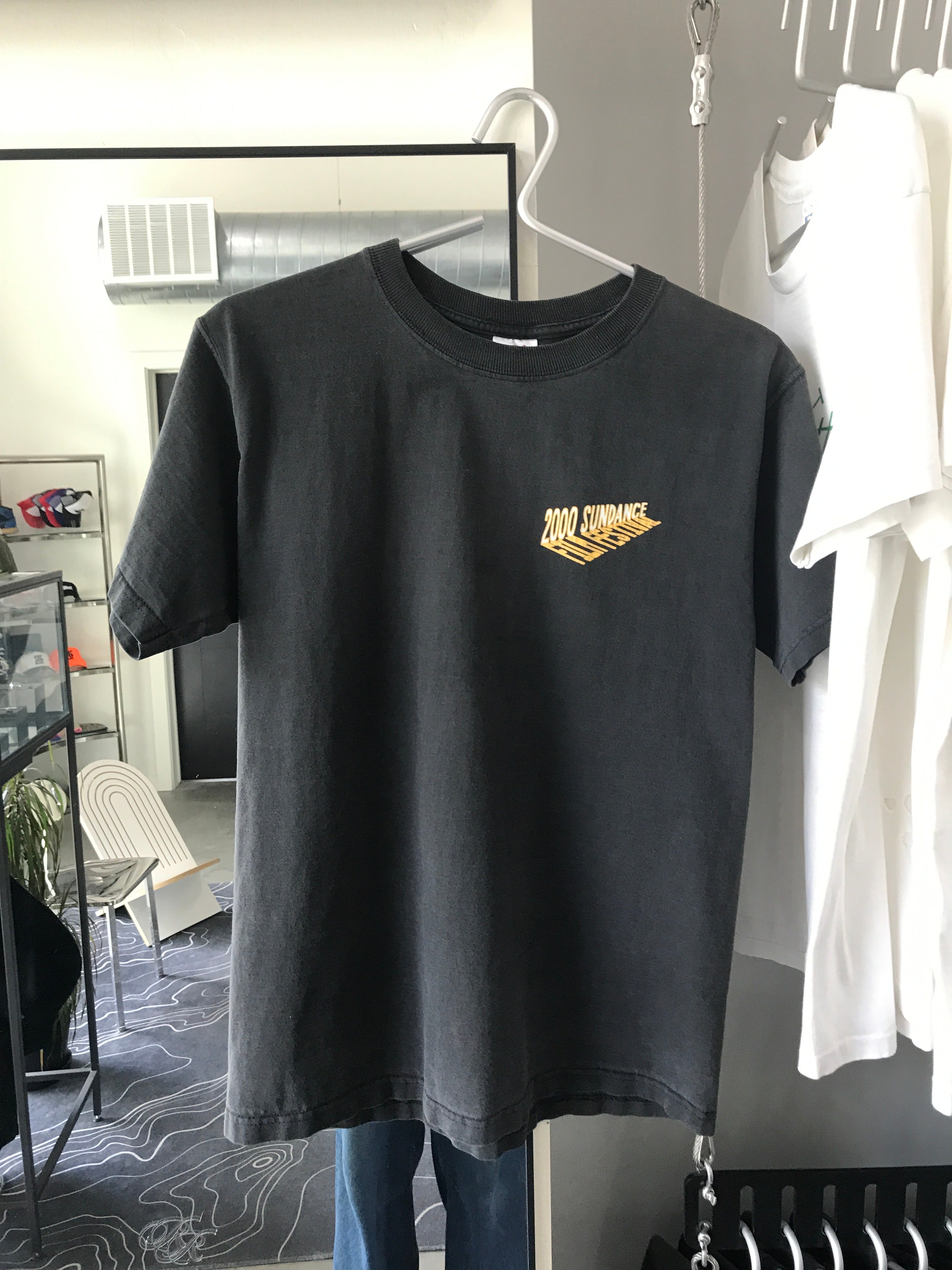 2000 SUNDANCE FILM FESTIVAL TEE SIZE M
