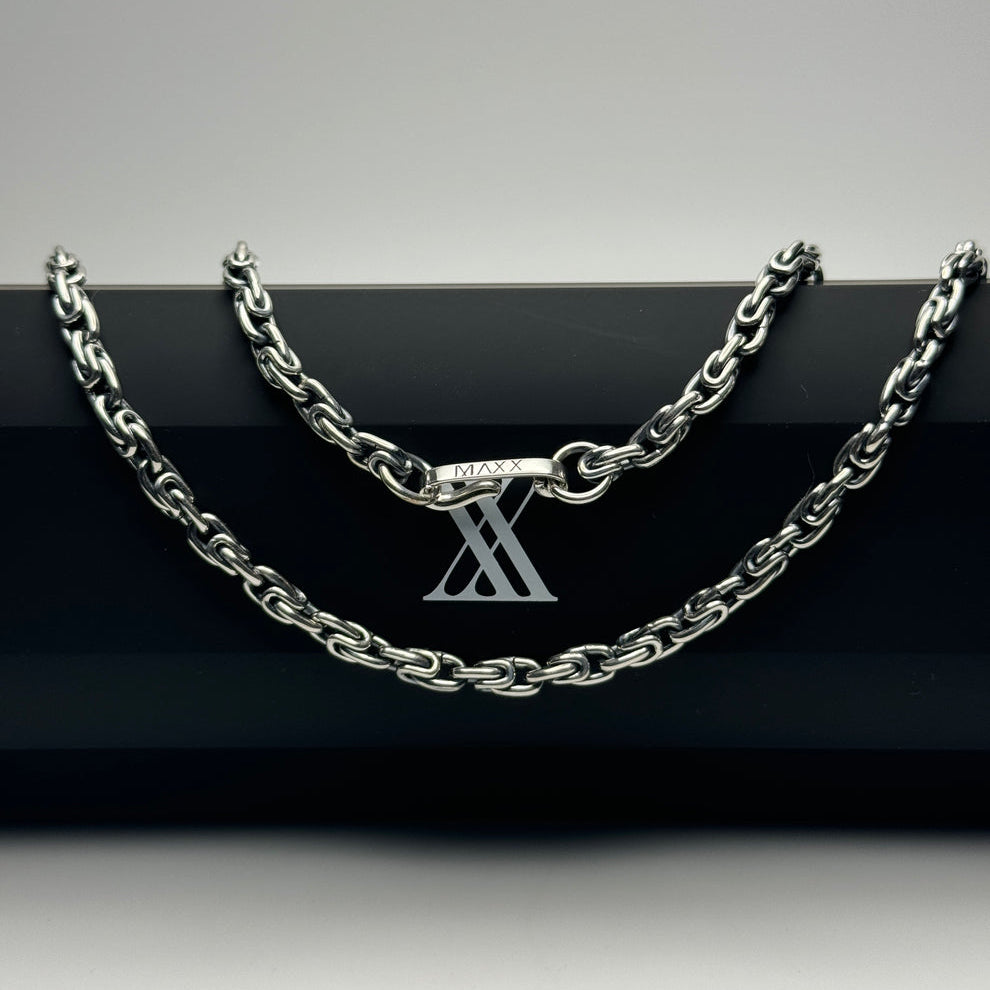 ZIMA NECKLACE