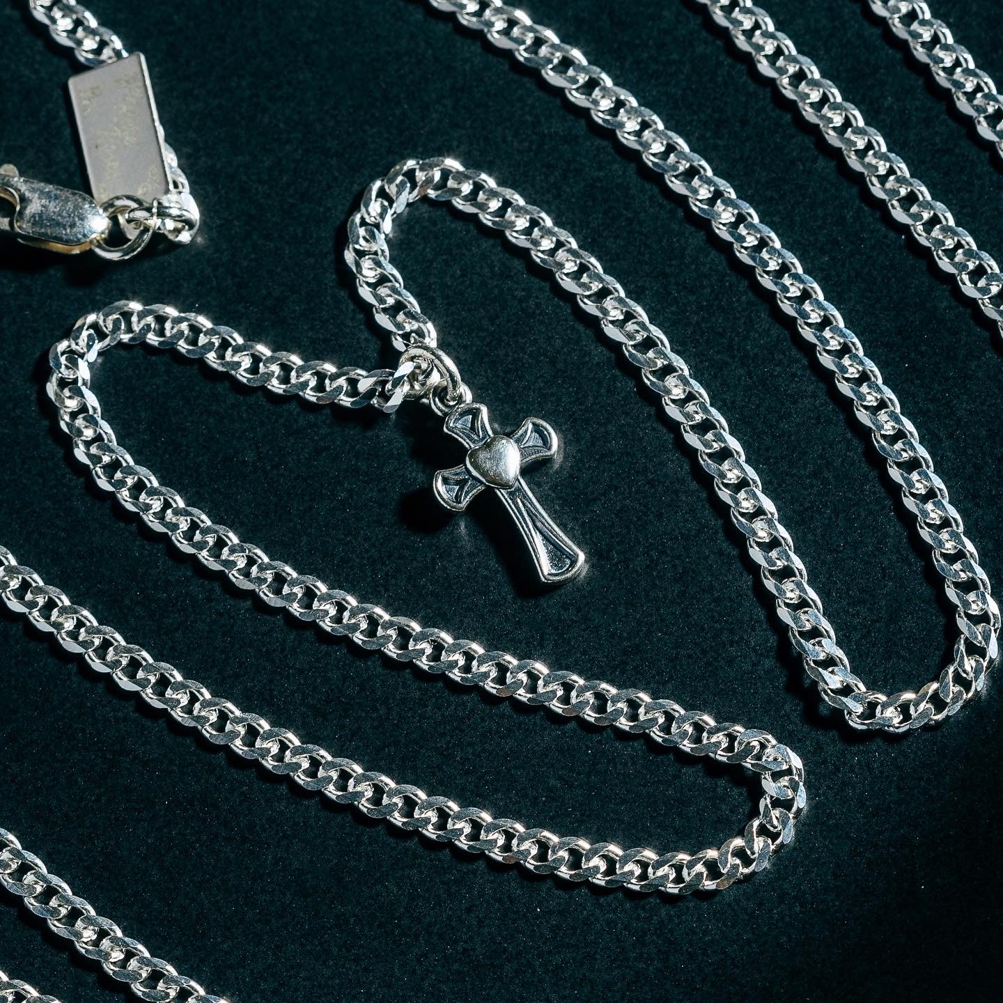 Cross your Heart Chain